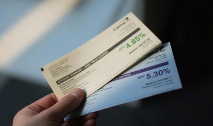 Comparison of high-yield savings account and money market account features side by side