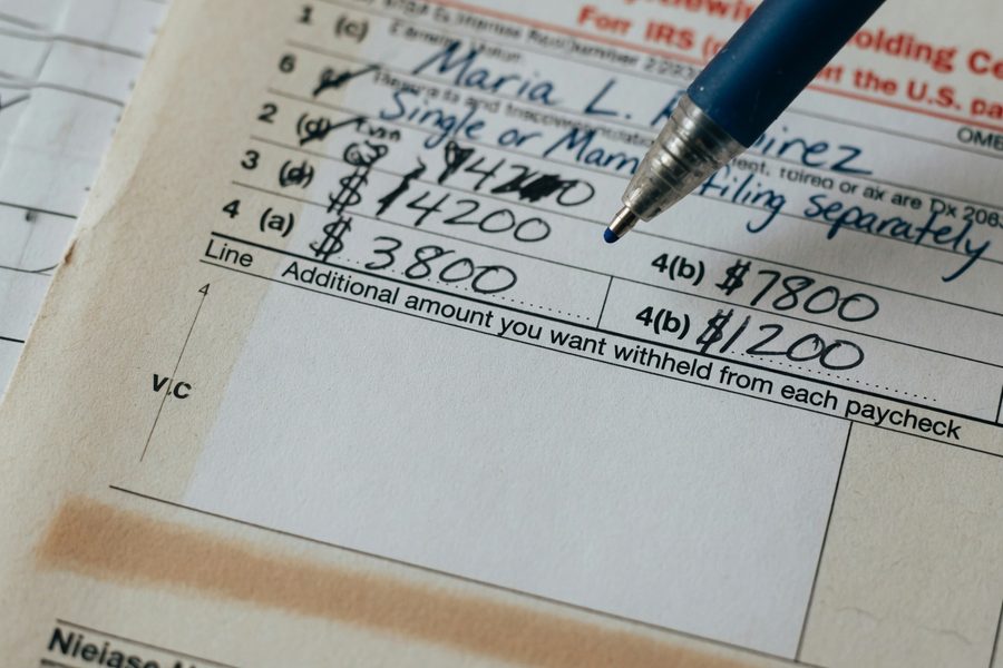 IRS Form W-4 annotated with Steps 2, 3, and 4c highlighted for common error points