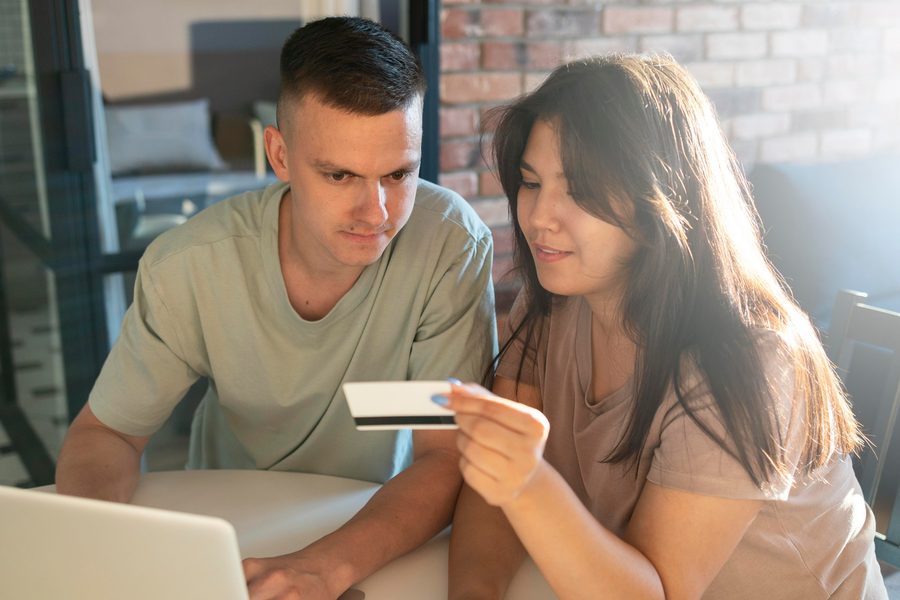 BNPL checkout screen vs credit card entry page