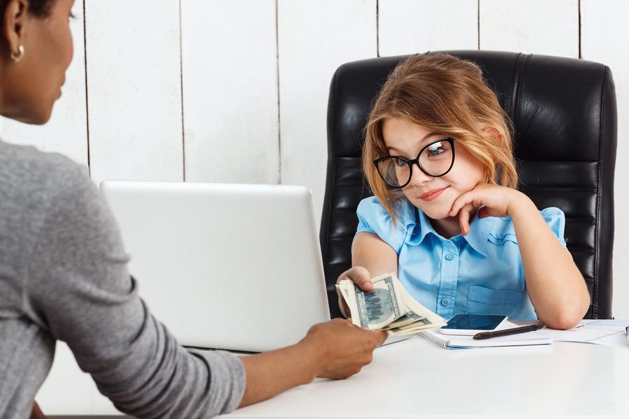 Taxpayer using IRS Free File on a laptop