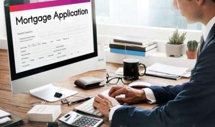Comparison of brokerage account options for first-time investors in 2026