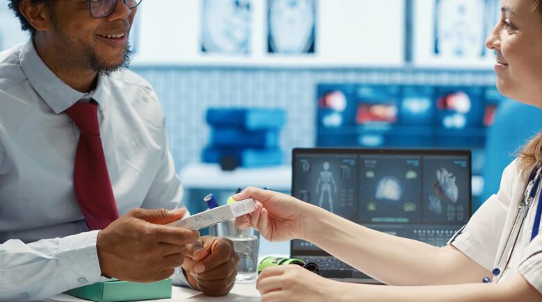 Single parent using an HRA to save on healthcare costs