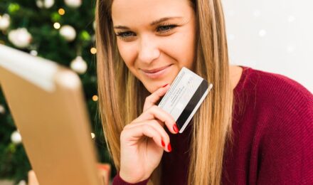 A comparison between secured and starter credit cards, showing how they differ in approval and usage