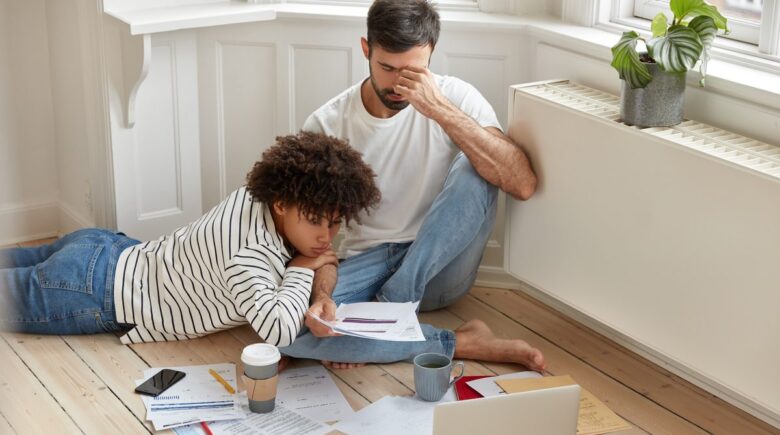 Parent dropping off child at daycare while commuting to work