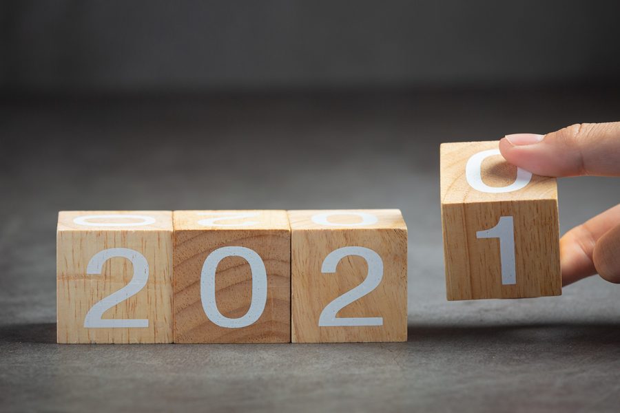 Comparative illustration of envelope vs. zero-based budgeting in 2026