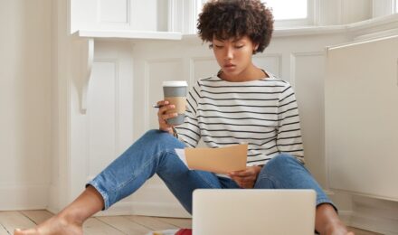 Single parent in Ohio building an emergency fund through side hustles and budgeting