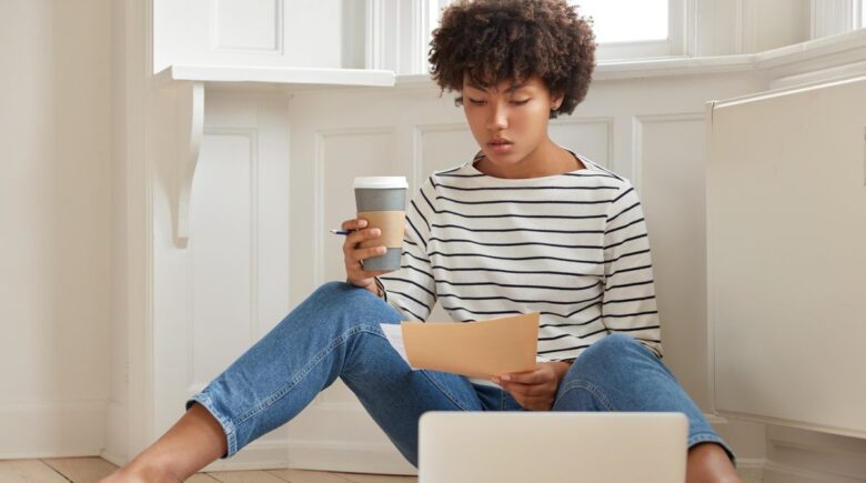 Single parent in Ohio building an emergency fund through side hustles and budgeting